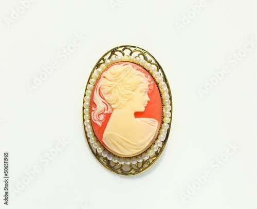 Fototapet Faux pearl vintage cameo style brooch pin costume jewelry fashion accessory