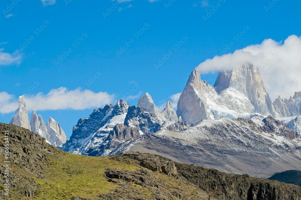 Mount Torre y Fitz Roy, montaña humeante, El Chalten Patagonia argentina, trekking