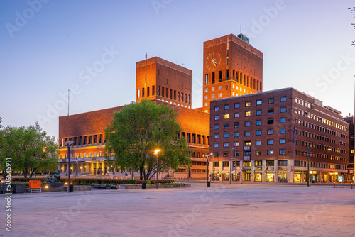 Stampa su tela Oslo City Hall in Norway at twilight