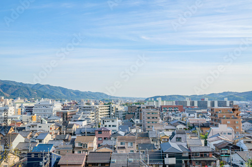 京都市山科区の都市風景 © peia
