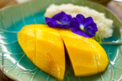 Brown rice and ripe mango summer sweet food