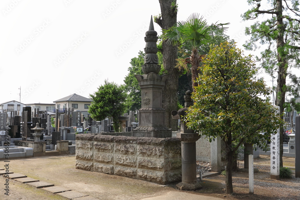 Fototapeta premium 善長寺 大須賀忠政の正室松平康元の4女(祥室院)の墓 群馬県 館林市