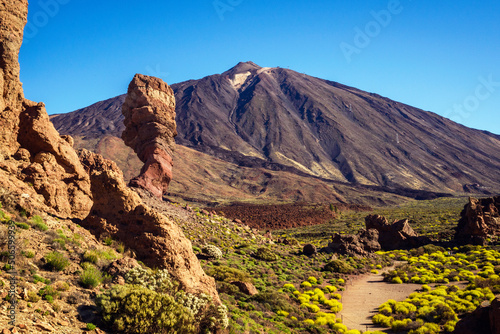 La mejor vista del pico del Teide desde los Roques de García, en el Parque Nacional del Teide, Tenerife, Islas Canarias, España