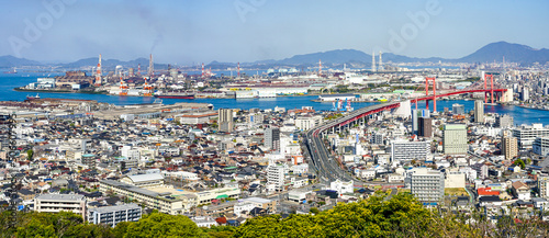 高塔山展望台から、かつて東洋一の吊橋とされた若戸大橋（福岡県北九州市）