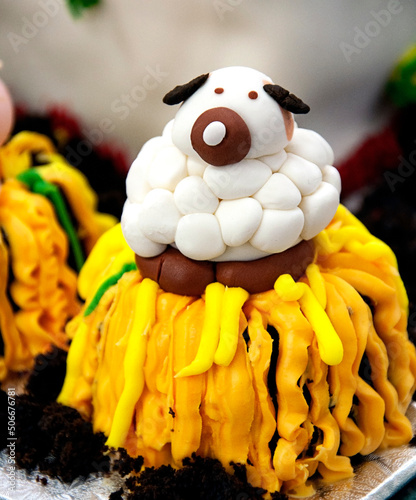 Marshmallow sheep dessert