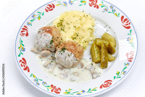 meatballs with mashed potato and sauce