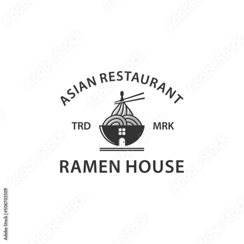 Ramen house vintage logo template. Japanese ramen noodles restaurant logo template.