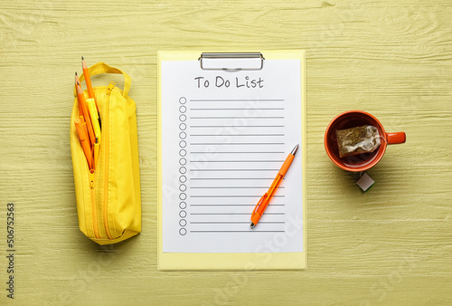 Clipboard with blank to do ...