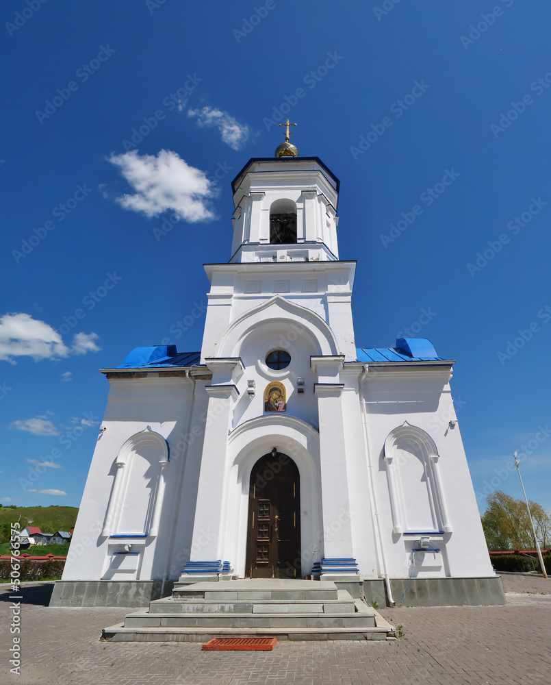  The village of Vinnovka is a temple in honor of the Kazan Icon of the Mother of God