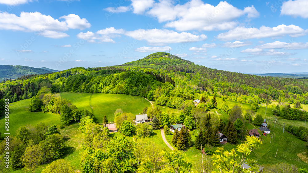 Obraz premium Jedlova Mountain on sunny day