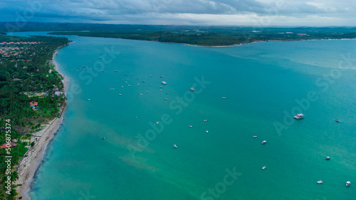 Ilha de Santo Aleixo em Pernambuco    um espet  culo de belezas naturais. Com origem vulc  nica  praias com mar transparente e calmo.   