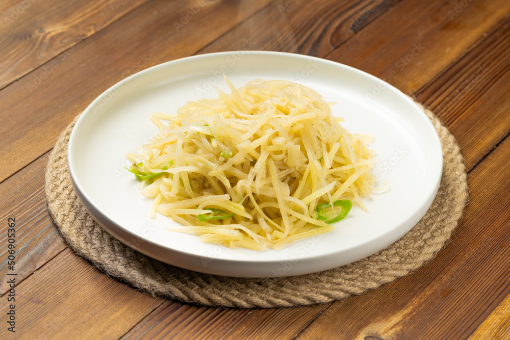 Special home-cooked vegetables with vinegar and shredded potatoes Special home-cooked vegetables with vinegar and shredded potatoes