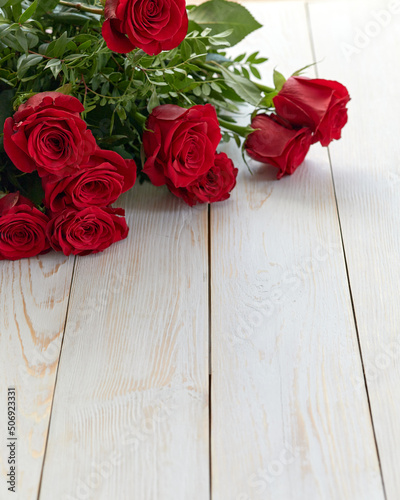 piękne czerwone róże 