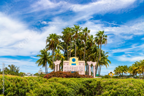 Welcome to Miami Beach road sign