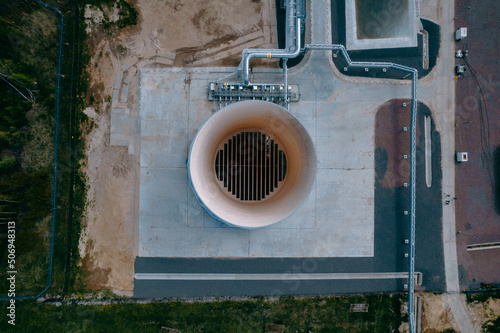 Closed-type flare system at a petrochemical plant
