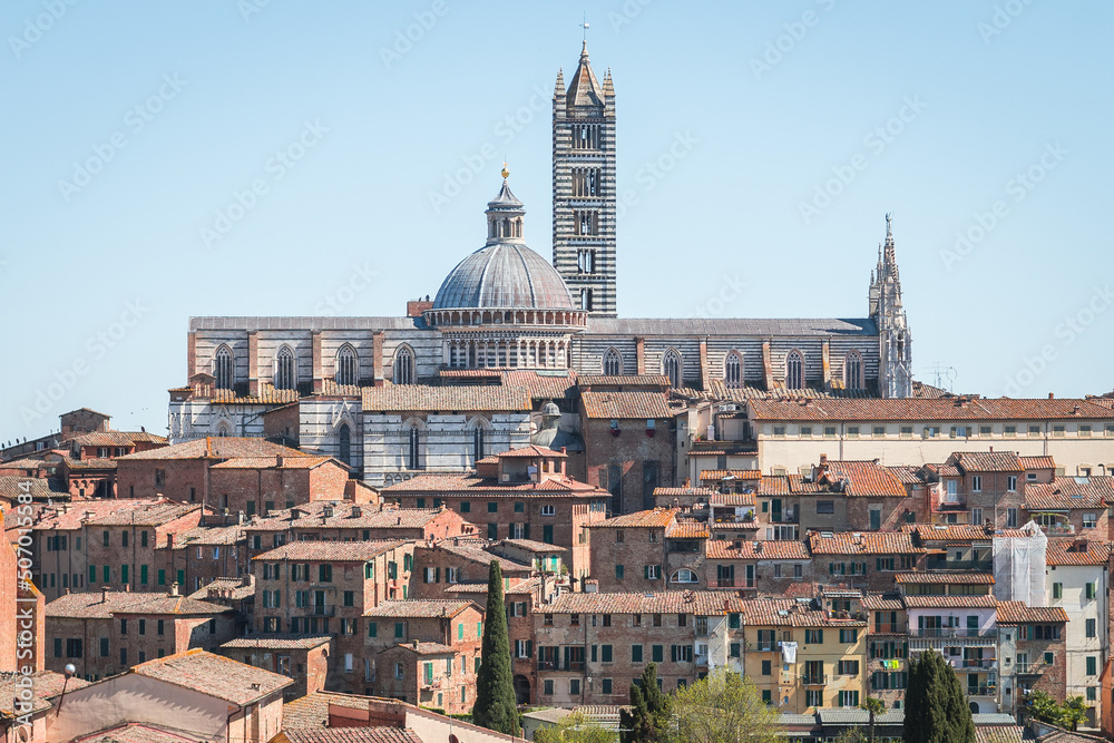 outdoor views of siena cathedral