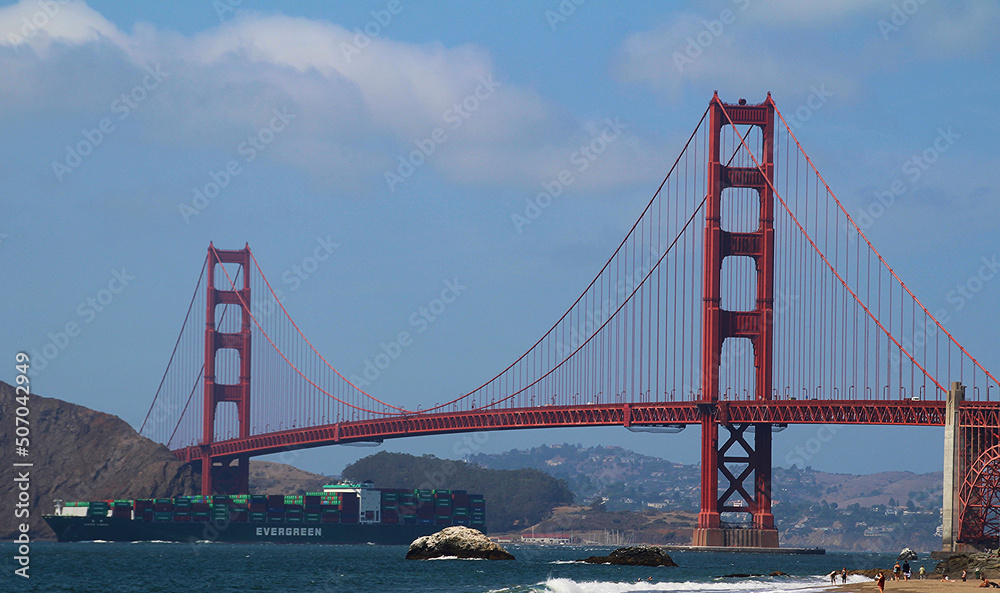 Golden Gate Bridge, San Francisco, USA Golden Gate Bridge, San Francisco, USA