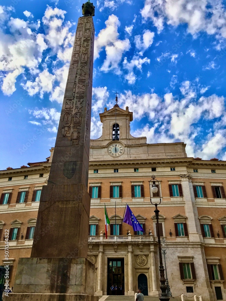 Obelisk / Obelisco di Montecitorio / Palazzo Montecitorio in Rom (Italien)