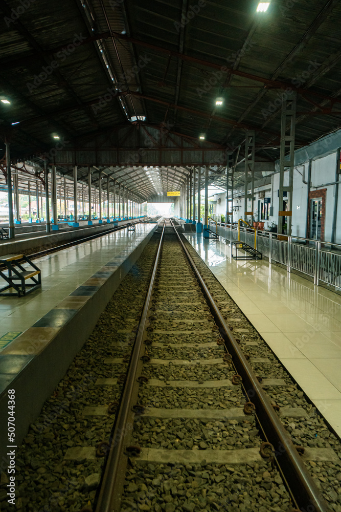 Jombang station which is still very empty of passengers due to the effects of the covid 19 pandemic, the station looks a little bit crowded at peak hour Jombang station which is still very empty of passengers due to the effects of the covid 19 pandemic, the station looks a little bit crowded at peak hour