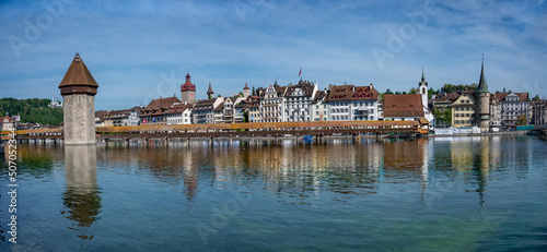  City center of Lucerne with famous Chapel Bridge and lake Lucerne, Switzerland.