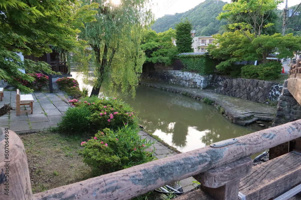  A scene of Hachiman-bori Moat in a riverside district of Omihachiman City in Shiga Prefecture in Japan 日本の滋賀県の近江八幡市の水郷地帯の八幡堀の風景
