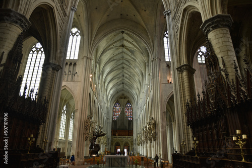 Nef de la cathédrale de Malines. Belgique