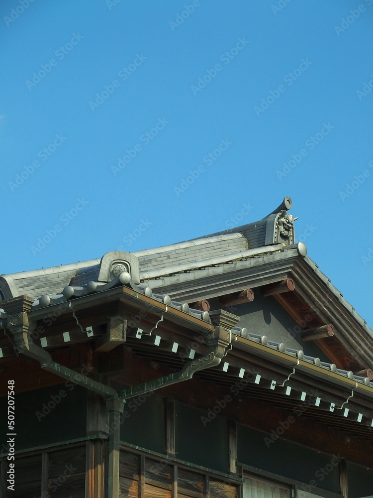 古民家と秋空 古民家と秋空