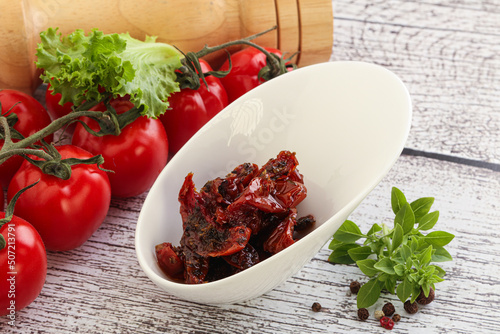Sun dried tomato with olive oil