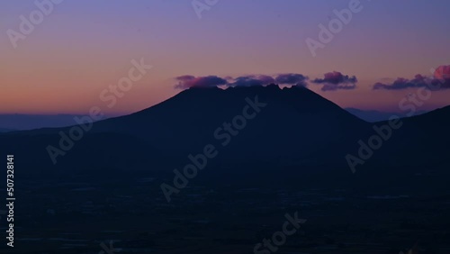 阿蘇山　夜明け・日の出風景「阿蘇山・根子岳・阿蘇五岳」
Mt. Aso Dawn / Sunrise scenery 