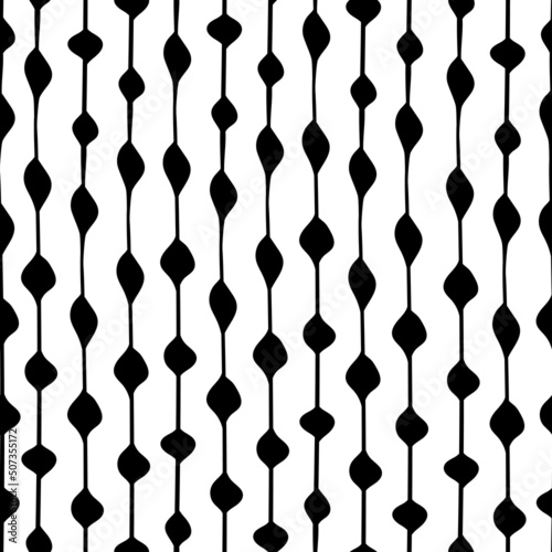 An endless pattern of thin hand-drawn chains