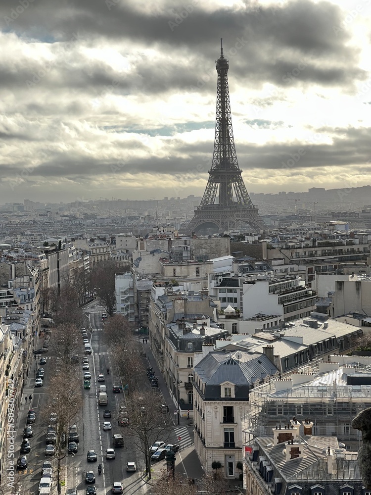 Naklejka premium eiffel tower city