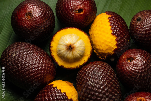 Aguaje is a highly appreciated fruit in the Amazon for its flavor and nutritional properties. photo
