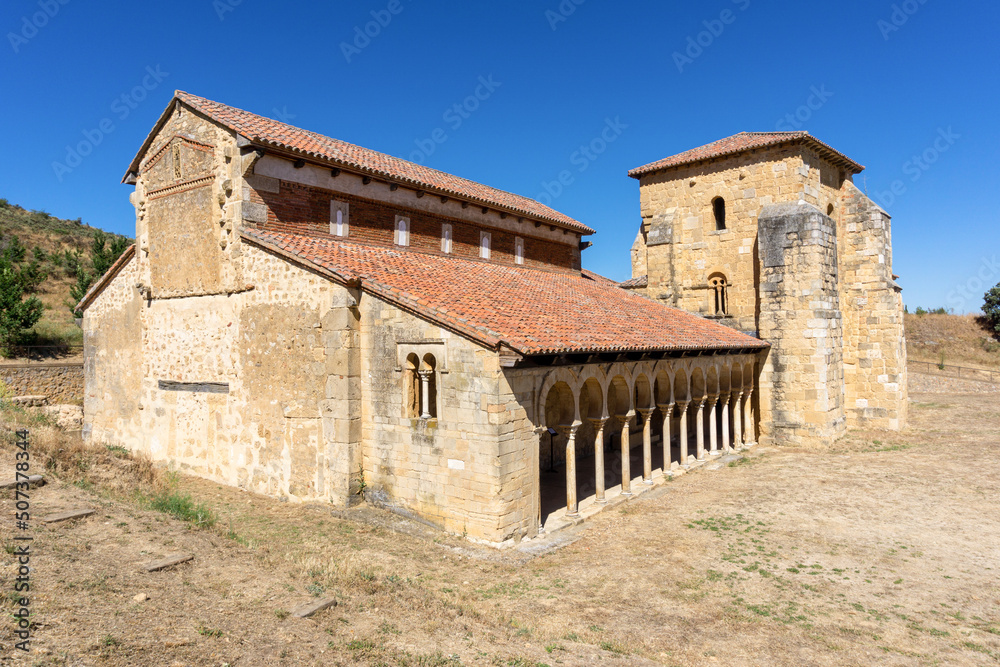 Monasterio mozárabe de San Miguel de Escalada. León, España.