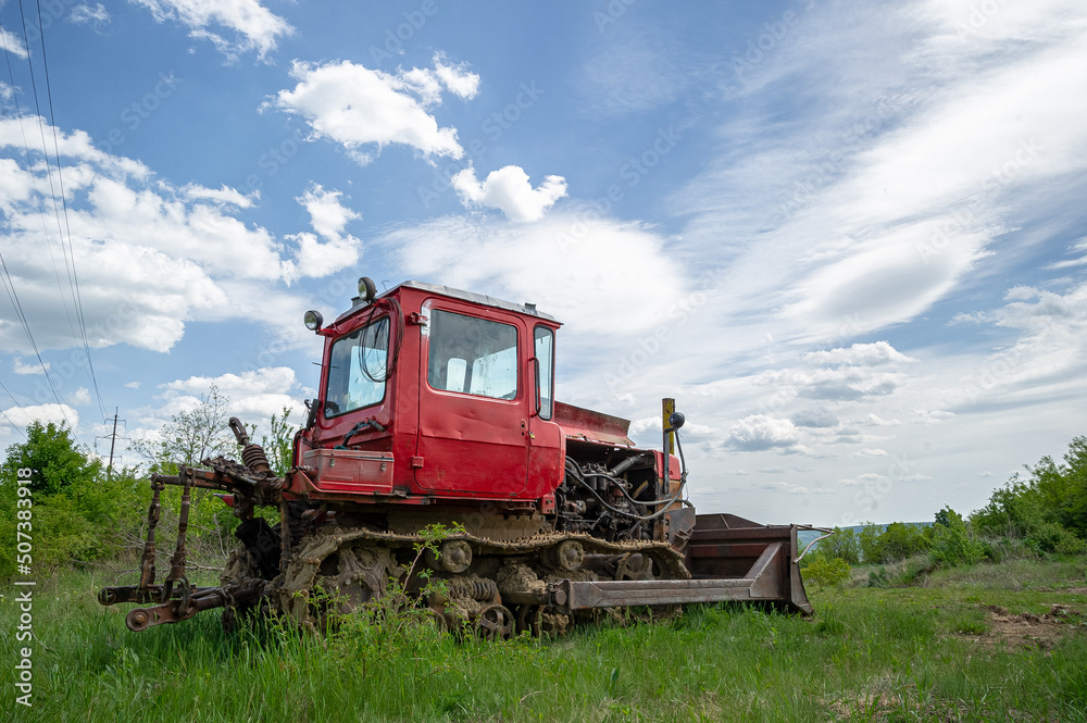 Fototapeta premium tractor in field
