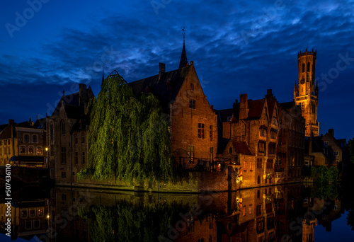 Obraz na płótnie Rozenhoedkaai Bruges, Belgium at dusk w salonie