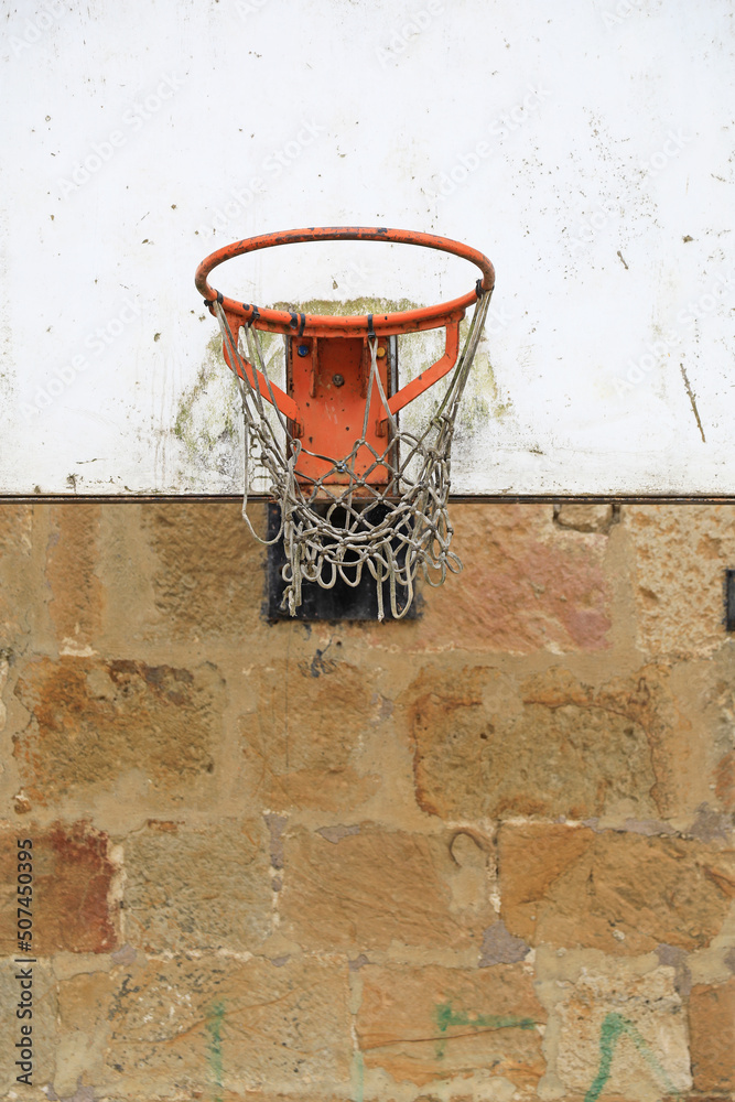 baloncesto básquet canasta cesta rota vieja red calle diversión país vasco 4M0A8438-as22
