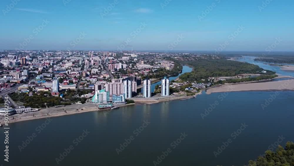 View from a great height on the embankment of the Siberian city, the river embankment of the city of Barnaul in Siberia, a view from the drone View from a great height on the embankment of the Siberian city, the river embankment of the city of Barnaul in Siberia, a view from the drone