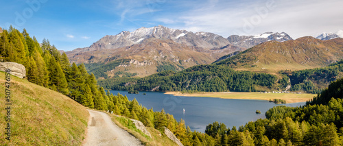 The hiking trail from Plaun da Lej to Grevasalvas (part of Via Engadina) offers great views on Lake Sils and the Upper Engadine Valley (Switzerland). In Grevasalvas they shot one Heidi movie.