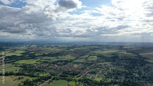 survol d un village en Haute-Garonne pr  s de Toulouse