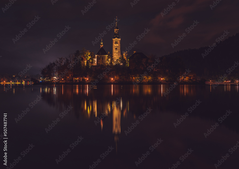 Fototapeta premium Night reflections at lake Bled