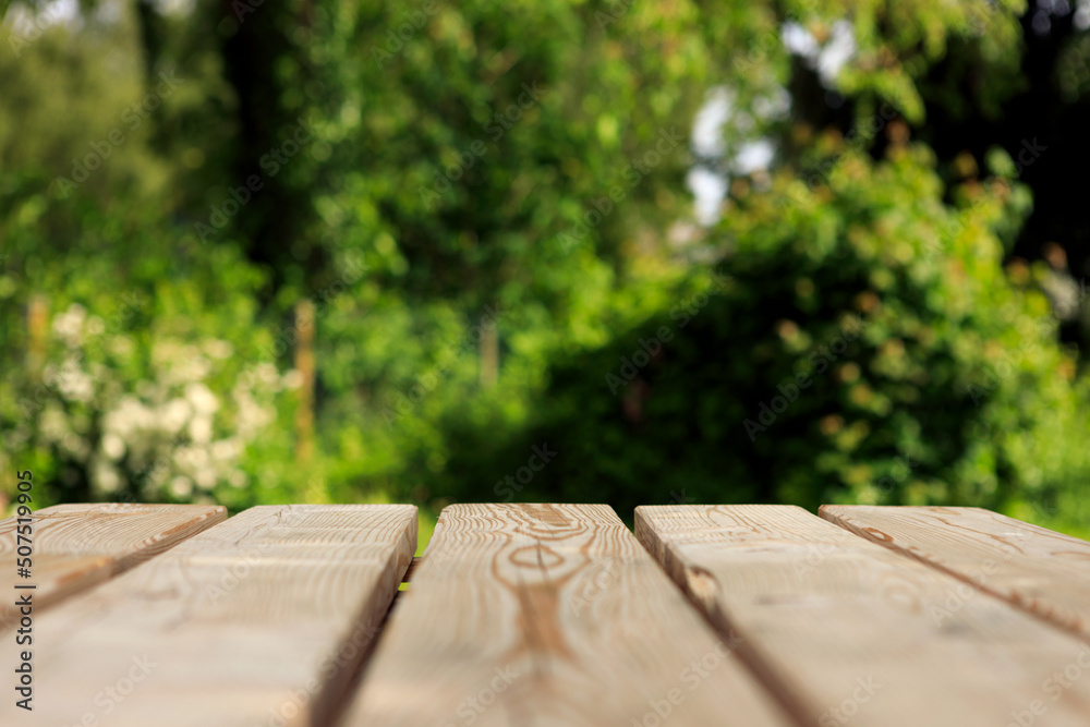Empty wood tabel on natur background mock up Empty wood tabel on natur background mock up