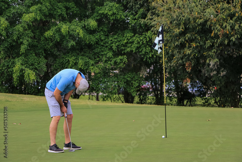 a sad golfer missed his putt