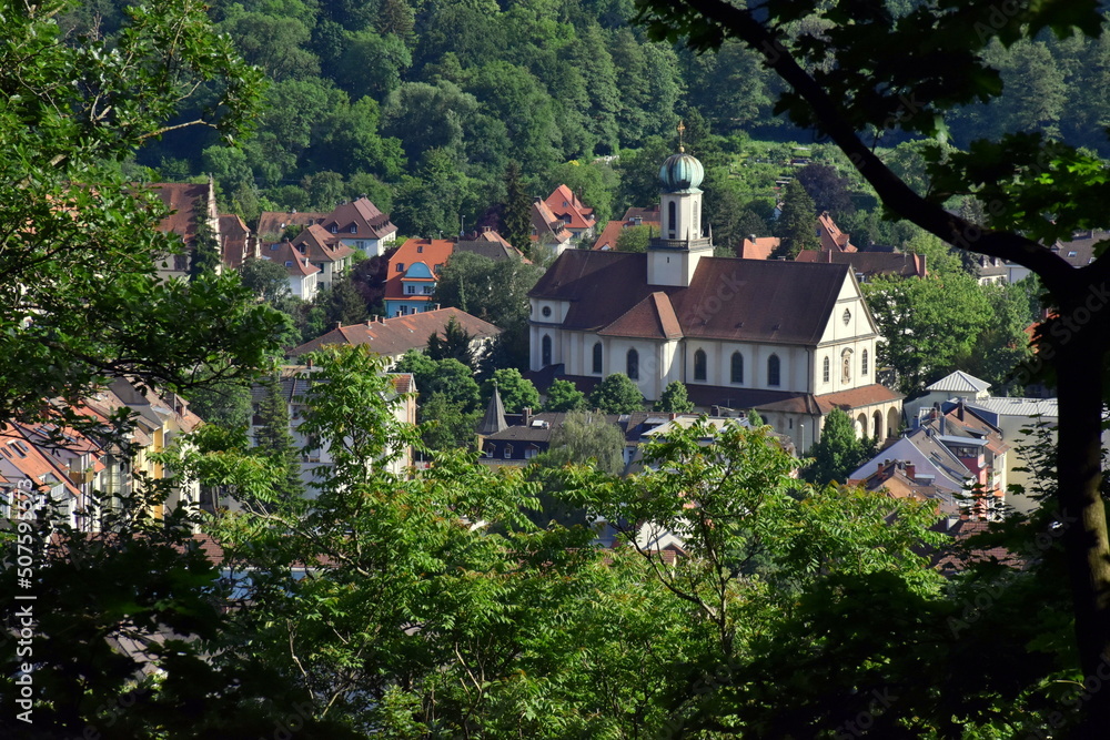 Blick auf die Maria-Hilf-Kirche in Freiburg im Grünen
