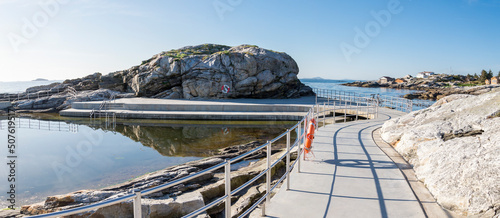 Obraz na płótnie Fenced area of Sjobadet Myklebust swimming sea pool at Jasund Peninsula in Tananger, Norway, May 2018 w salonie