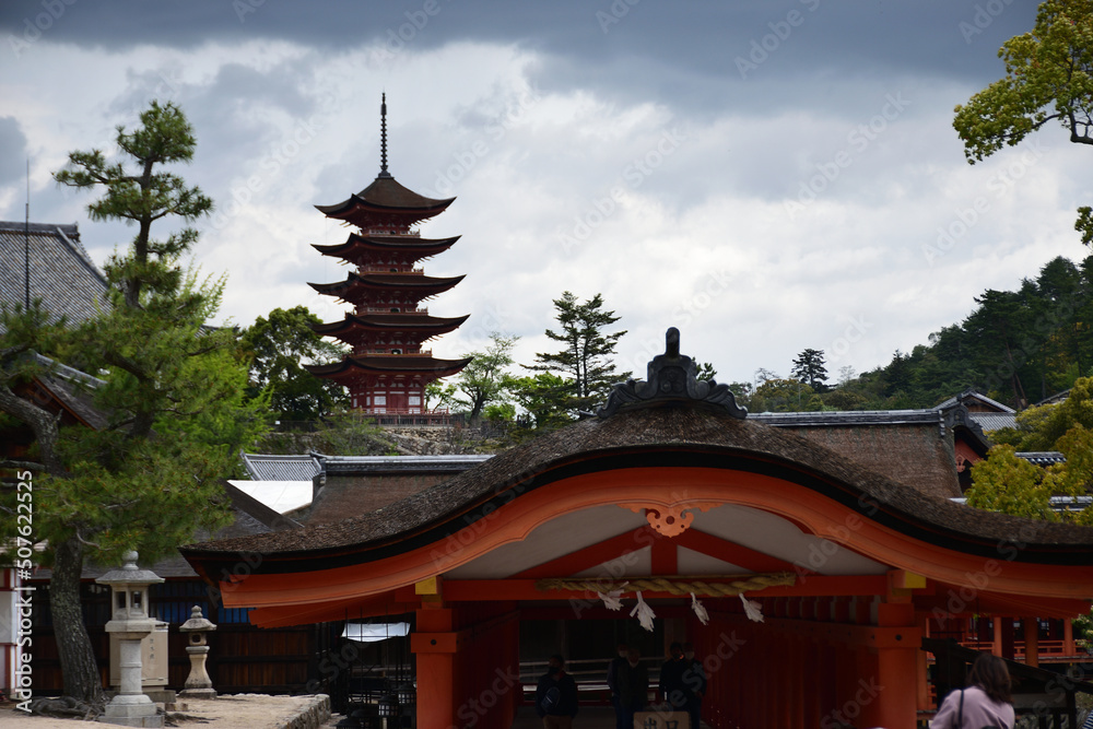 厳島神社