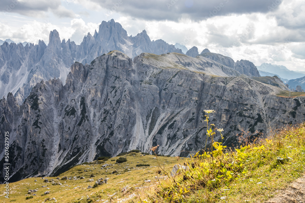 Obraz premium Mountain trail Tre Cime di Lavaredo in Dolomites in Italy