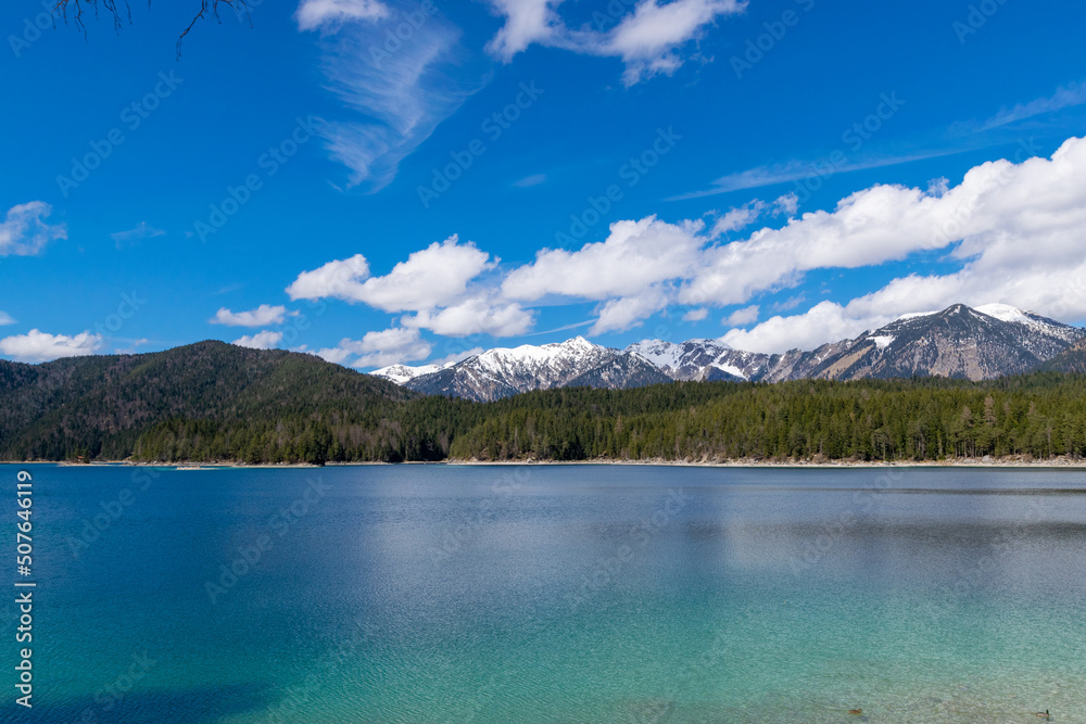 Eibsee with its mountain scenery (Bavaria, Germany) Eibsee with its mountain scenery (Bavaria, Germany)