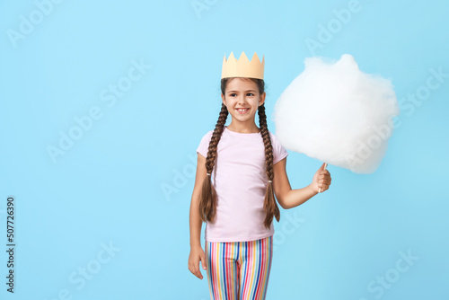 Cute little girl with cotto...