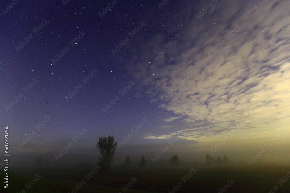 星々と色づく雲 星々と色づく雲
