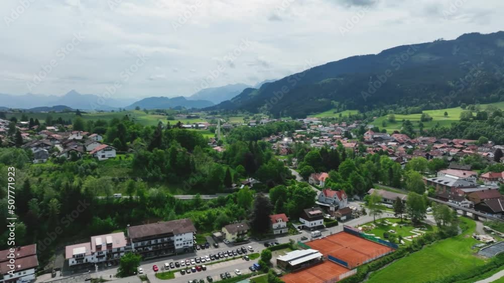 Video-Szene Drohnenflug Nesselwang im Allgäu Video-Szene Drohnenflug Nesselwang im Allgäu